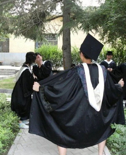 funny-graduation-photo-09